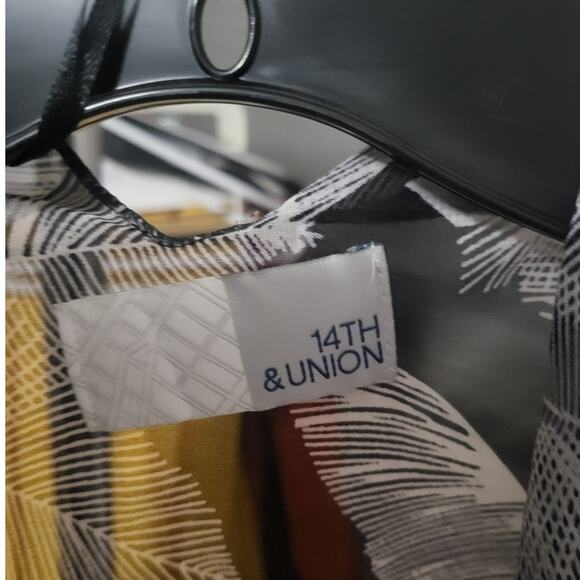 14th & Union Sheer Black & White Palm Tree Beach Wrap/Coverup Shawl - OS - Picture 5 of 6